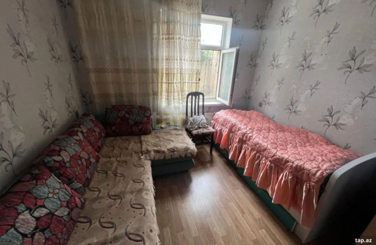 Satılır 4 otaqlı mənzil 90 m²