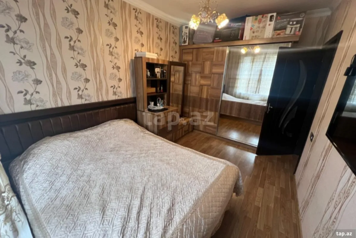 Satılır 4 otaqlı mənzil 90 m²