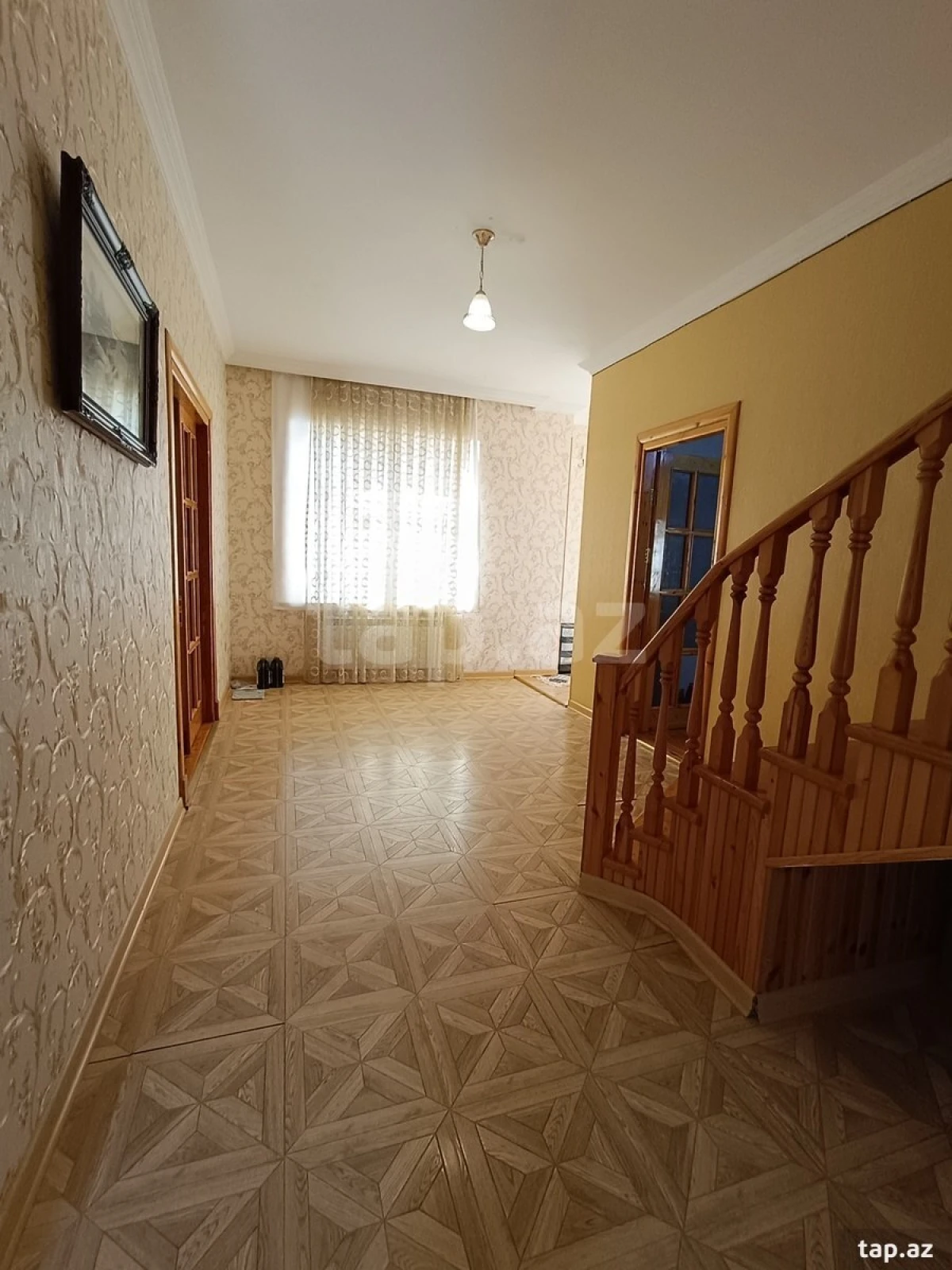 Satılır 7 otaqlı həyət evi