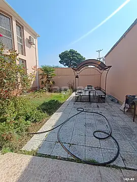 Satılır 7 otaqlı həyət evi