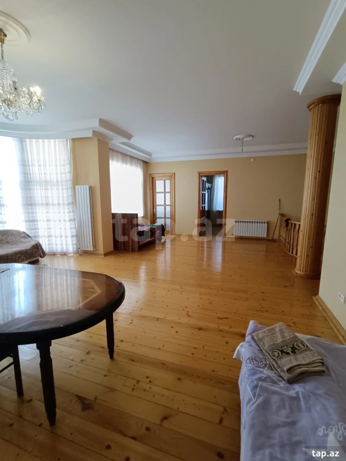 Satılır 7 otaqlı həyət evi