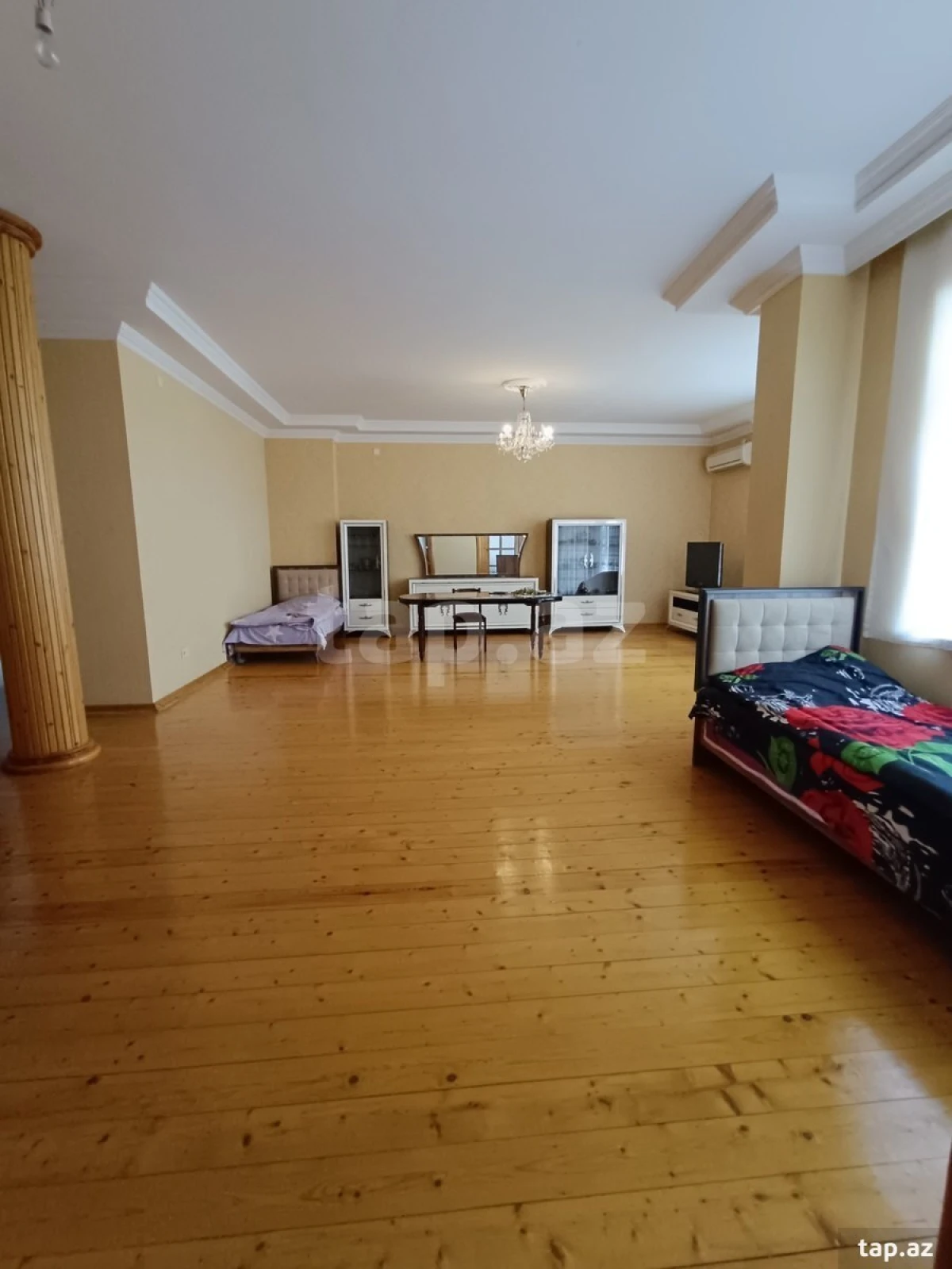 Satılır 7 otaqlı həyət evi