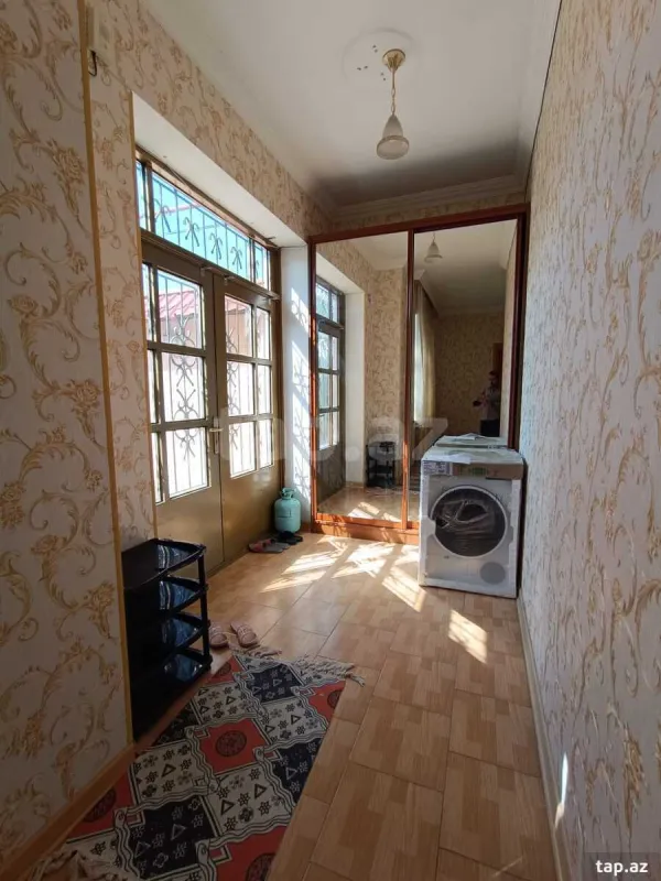 Kirayə verilir 7 otaqlı həyət evi