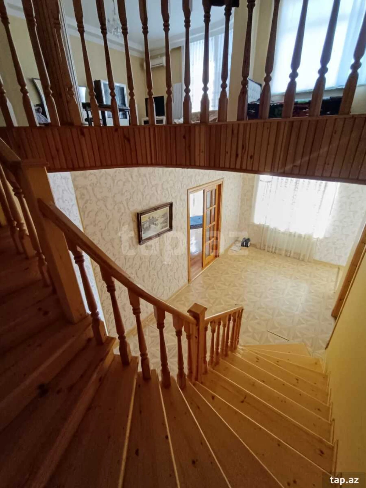 Kirayə verilir 7 otaqlı həyət evi