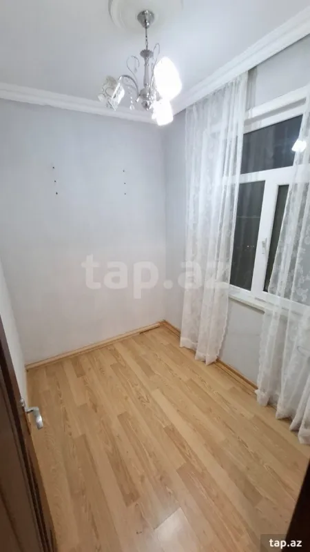 Satılır 3 otaqlı mənzil 55 m²