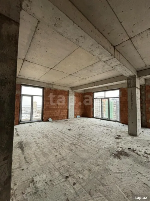 Satılır 4 otaqlı yeni tikili 143 m²