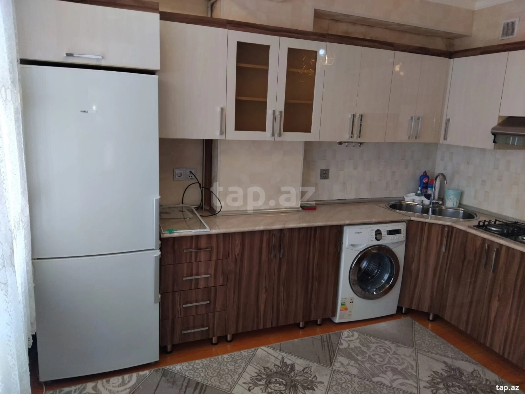 Kirayə verilir 2 otaqlı yeni tikili 70 m²