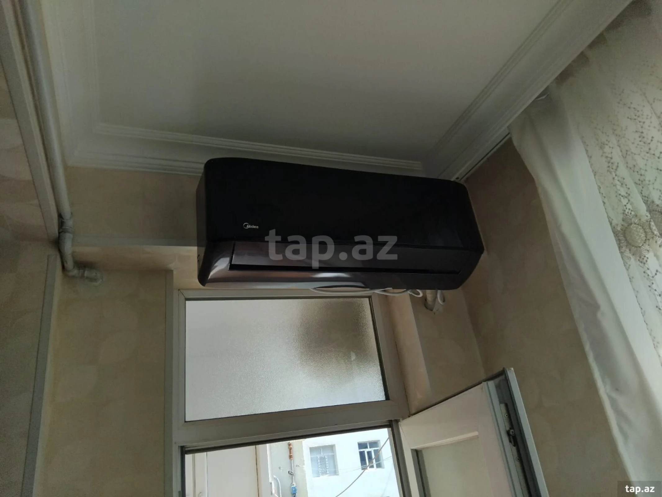 Kirayə verilir 2 otaqlı yeni tikili 70 m²