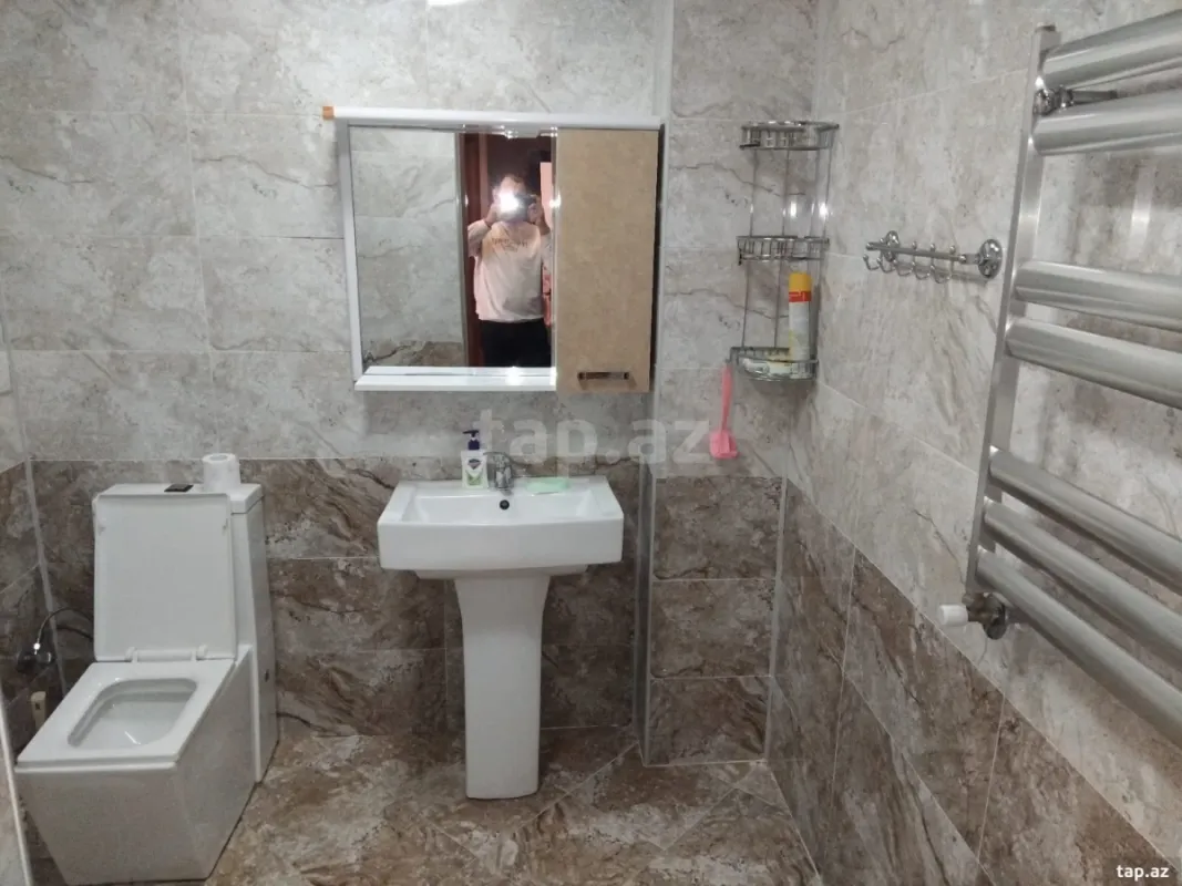 Kirayə verilir 2 otaqlı yeni tikili 70 m²