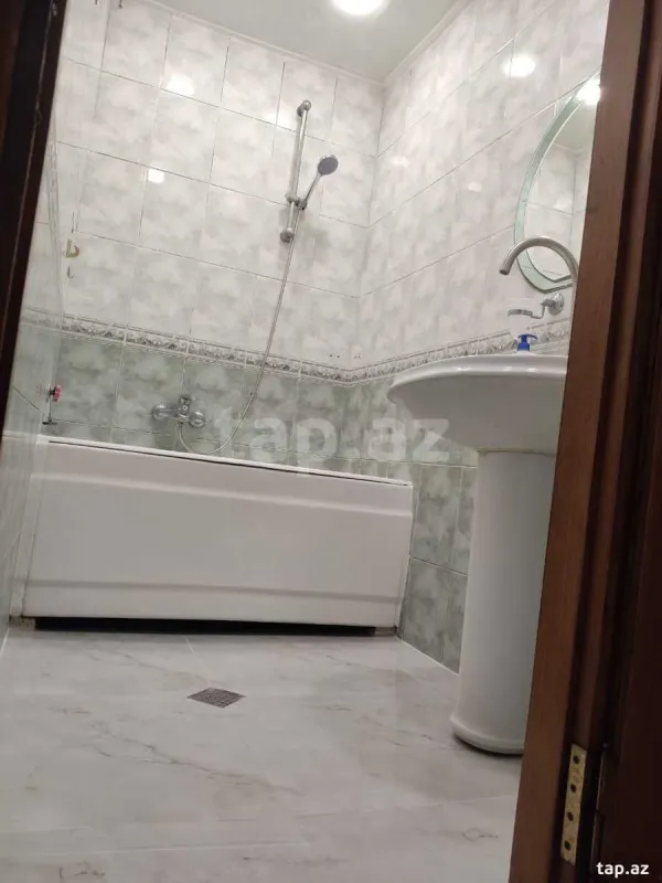 Satılır 2 otaqlı mənzil 60 m²