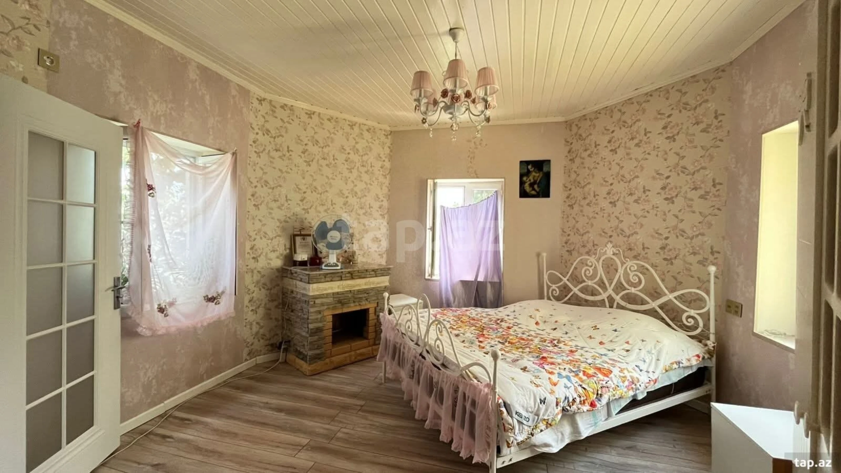 Satılır 5 otaqlı həyət evi