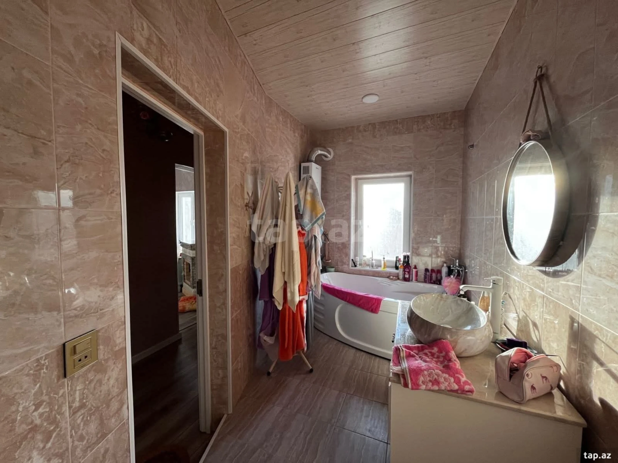 Satılır 5 otaqlı həyət evi