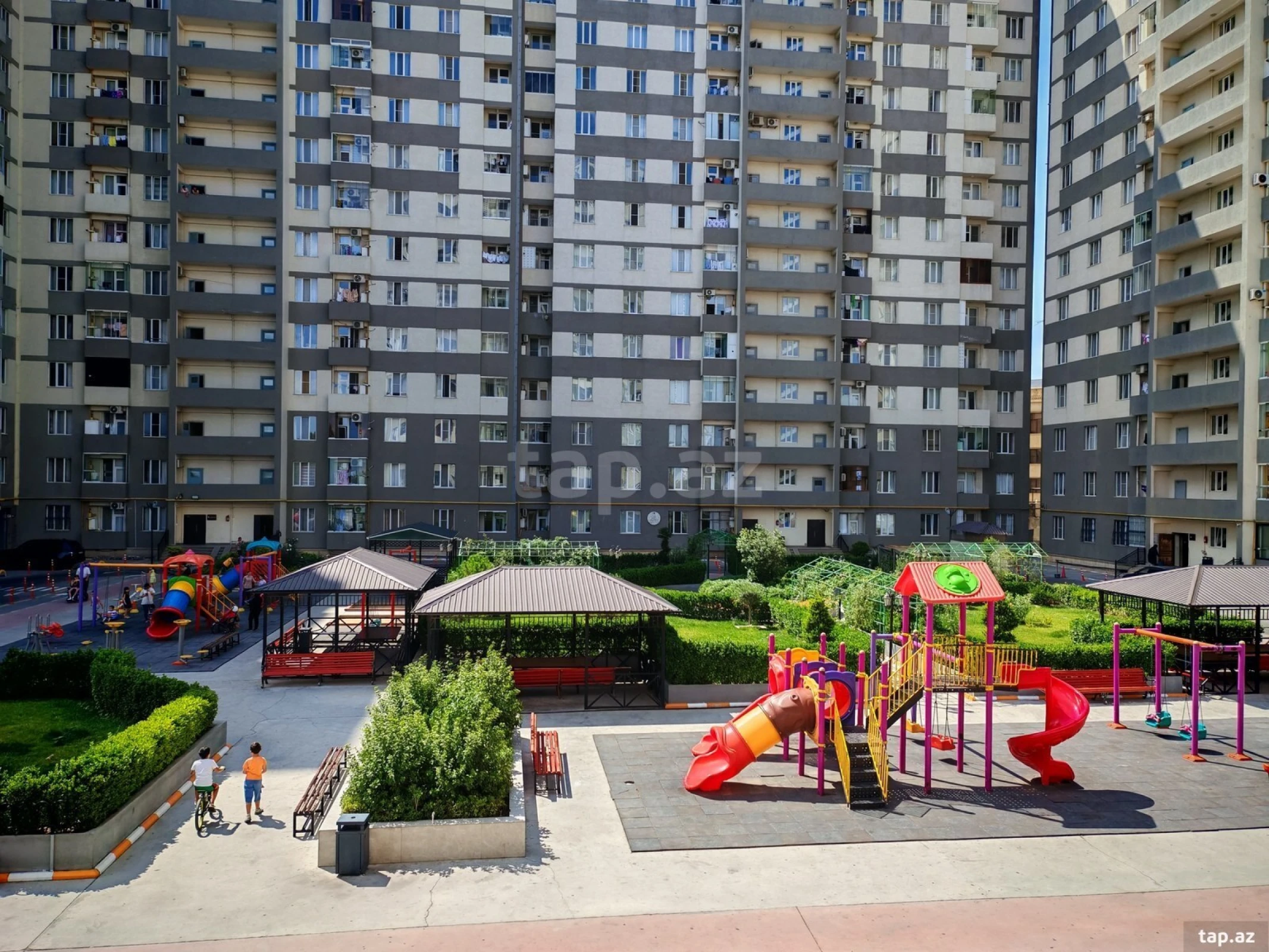 Satılır 2 otaqlı yeni tikili 70 m²