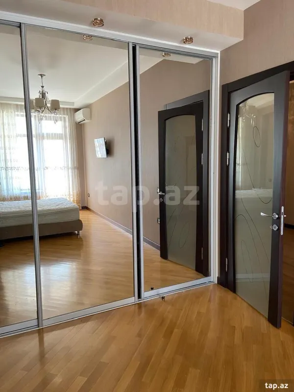 Kirayə verilir 2 otaqlı yeni tikili 110 m²