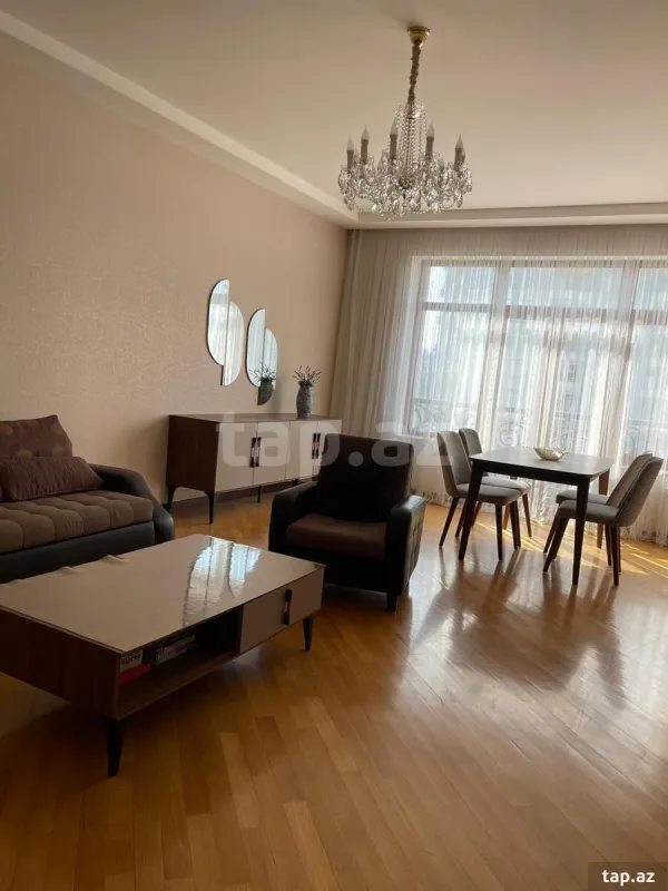 Kirayə verilir 2 otaqlı yeni tikili 110 m²