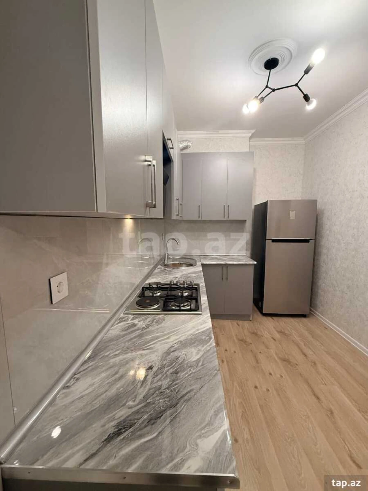 Kirayə verilir 2 otaqlı yeni tikili 62 m²