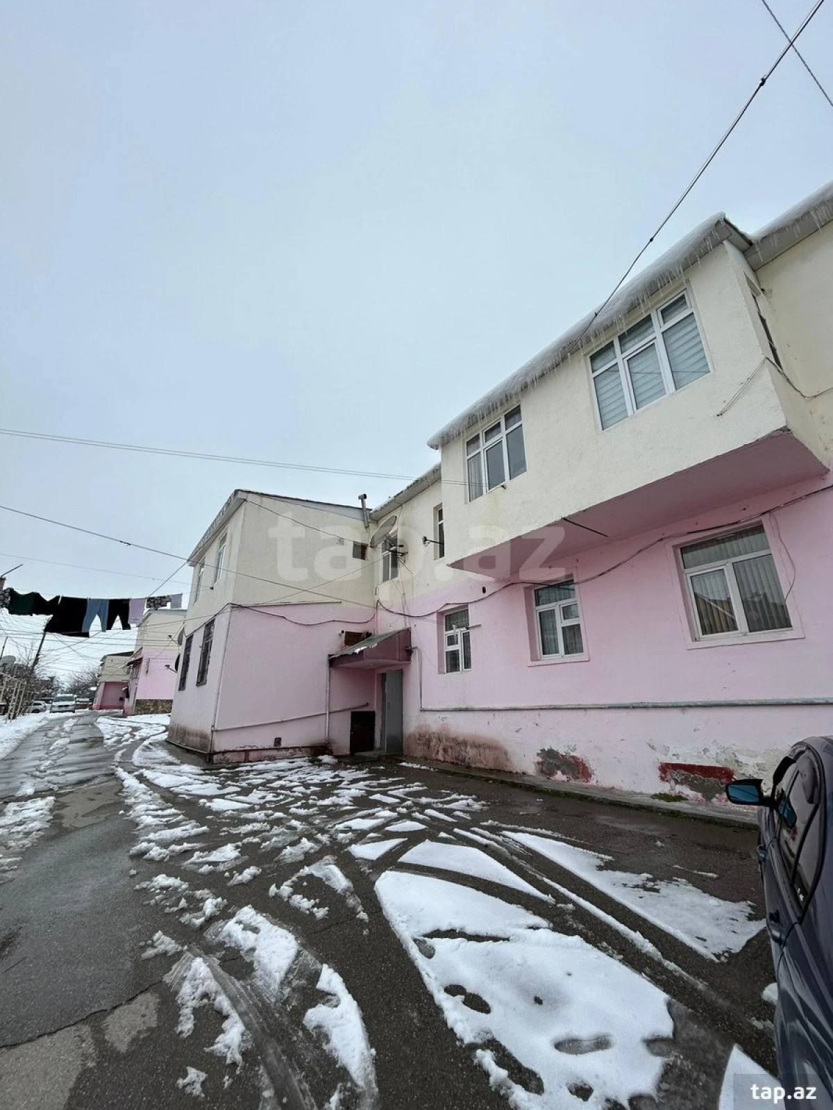 Satılır 2 otaqlı mənzil 60 m²