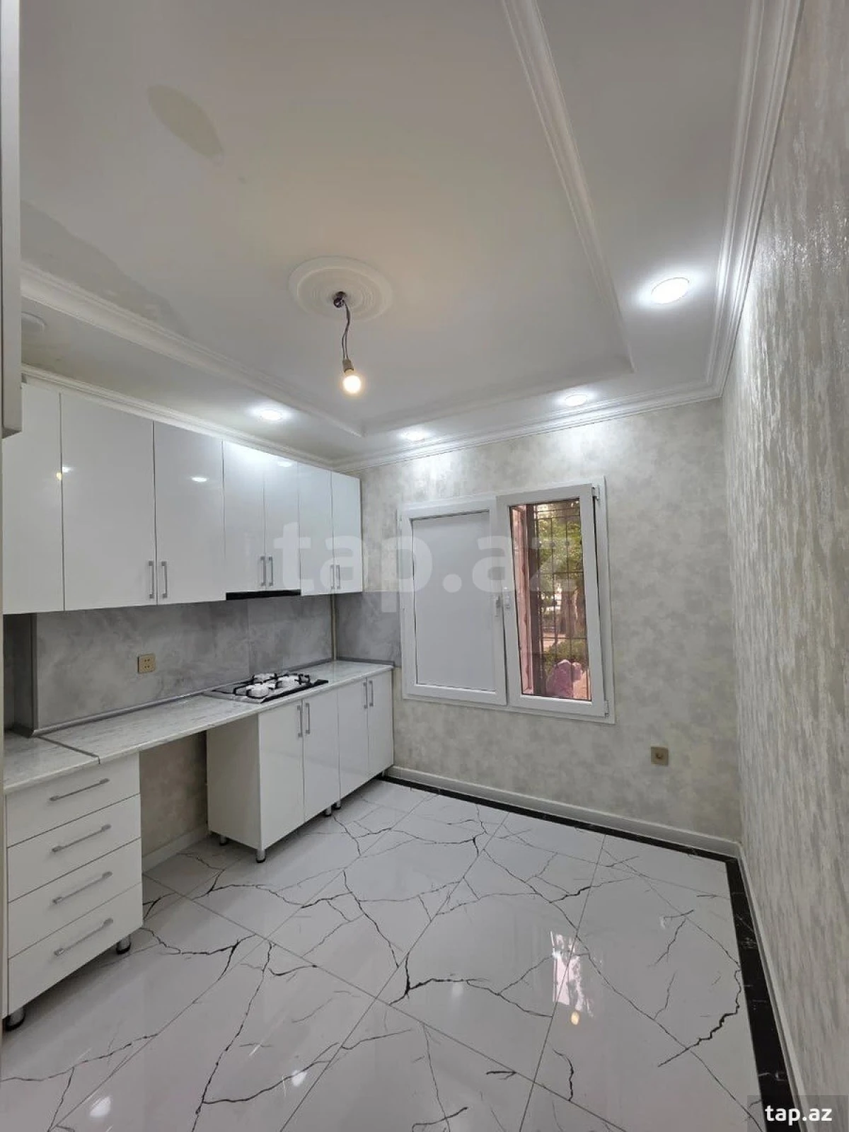 Satılır 2 otaqlı mənzil 60 m²