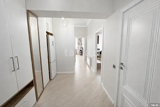 Satılır 2 otaqlı yeni tikili 63 m²