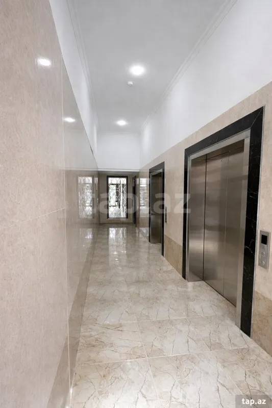 Satılır 2 otaqlı yeni tikili 63 m²