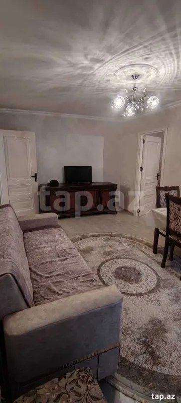 Kirayə verilir 2 otaqlı mənzil 60 m²