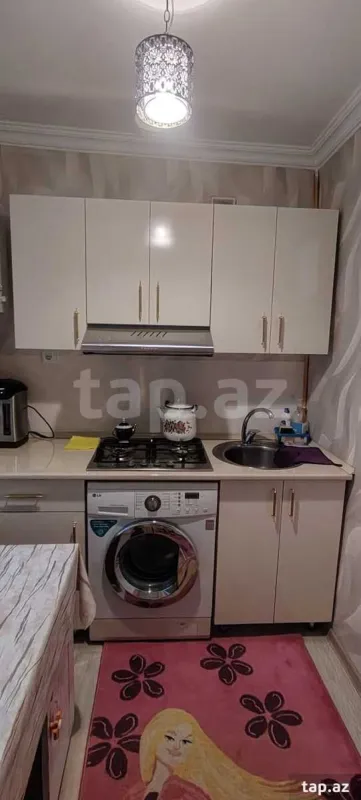 Kirayə verilir 2 otaqlı mənzil 60 m²