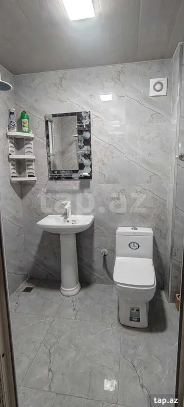 Kirayə verilir 2 otaqlı mənzil 60 m²