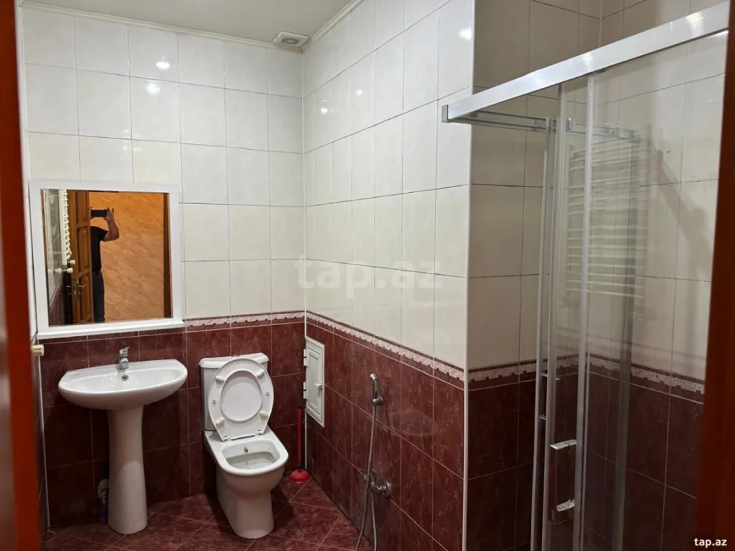 Kirayə verilir 2 otaqlı yeni tikili 75 m²
