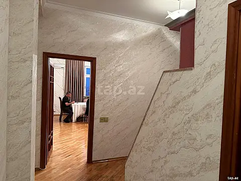 Kirayə verilir 2 otaqlı yeni tikili 75 m²