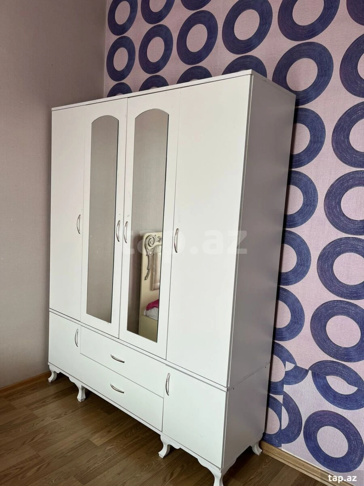 Kirayə verilir 2 otaqlı yeni tikili 75 m²