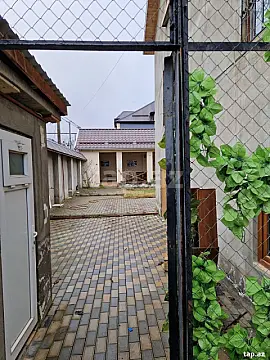 Satılır 6 otaqlı həyət evi