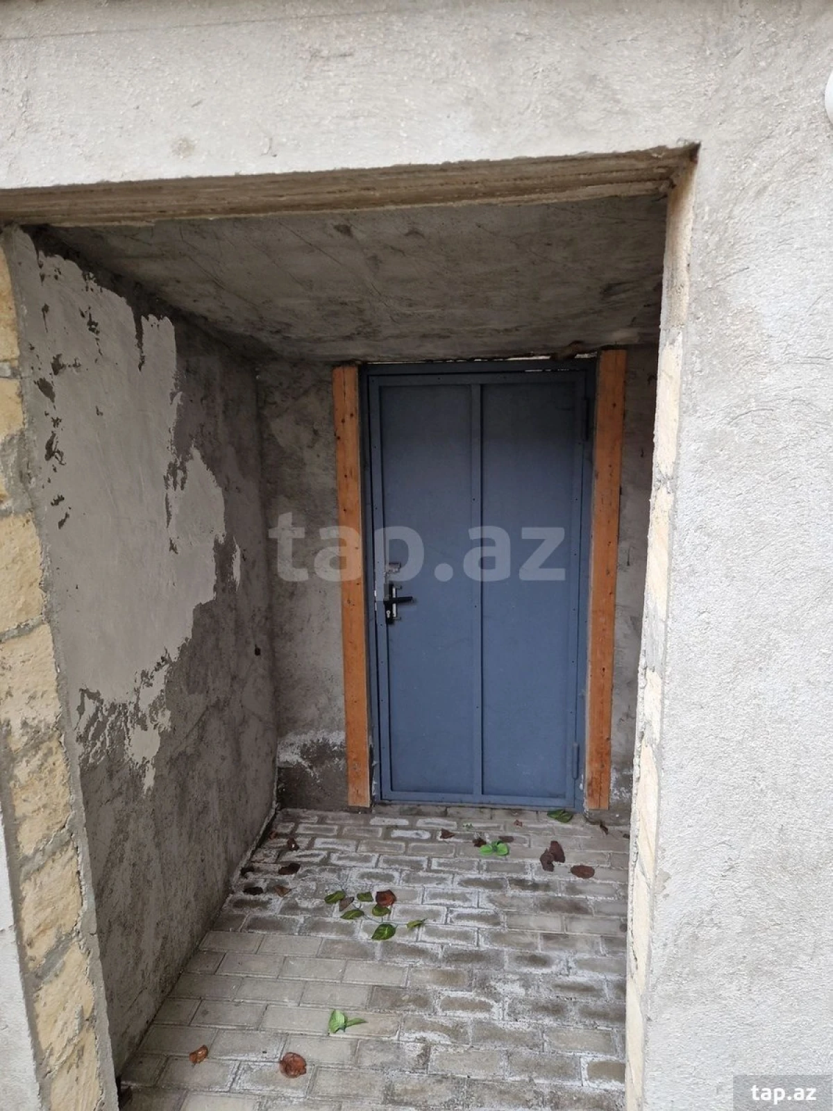 Satılır 6 otaqlı həyət evi