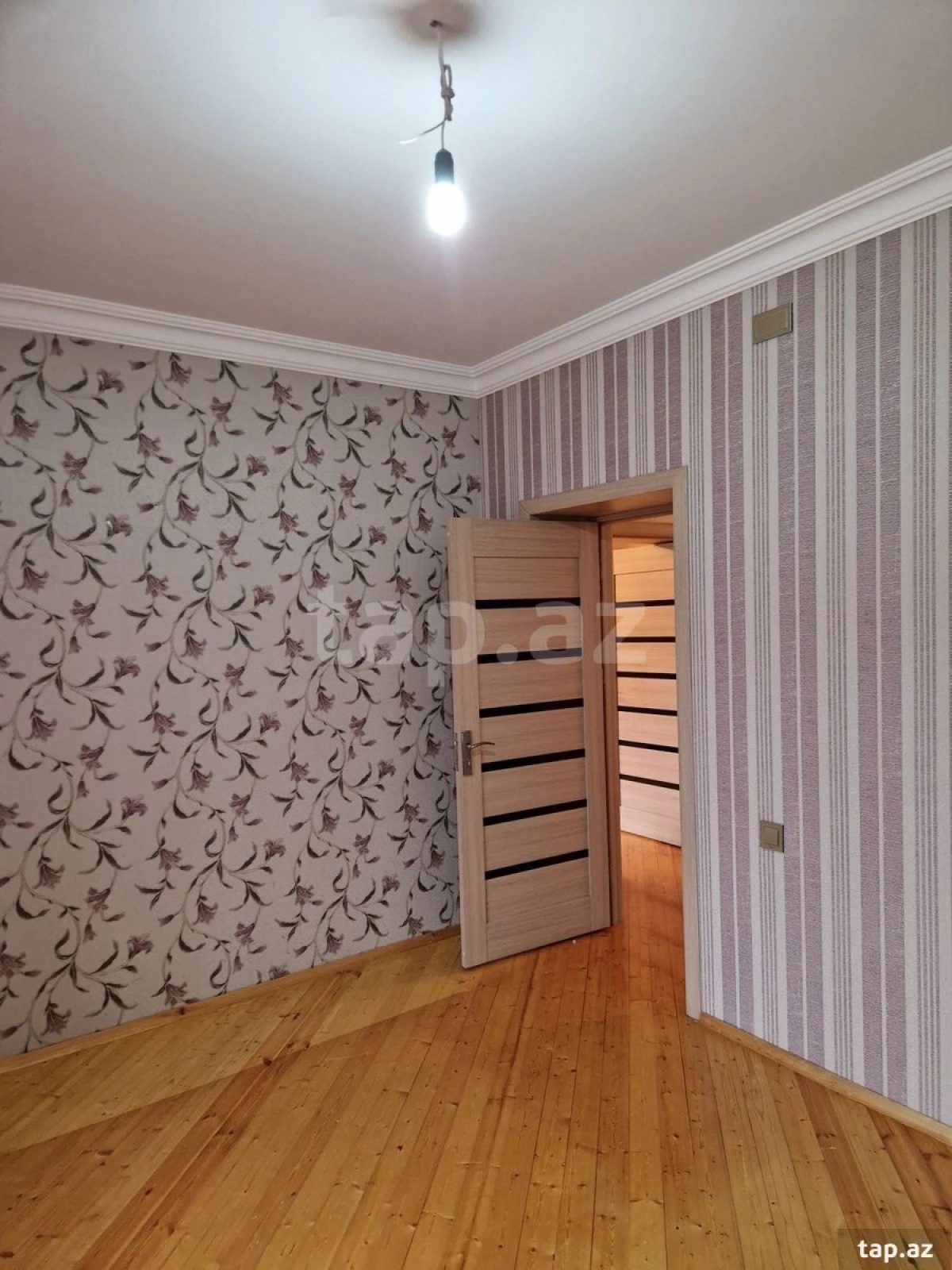 Satılır 6 otaqlı həyət evi