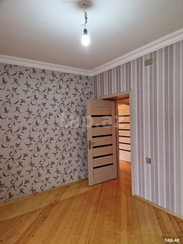 Satılır 6 otaqlı həyət evi