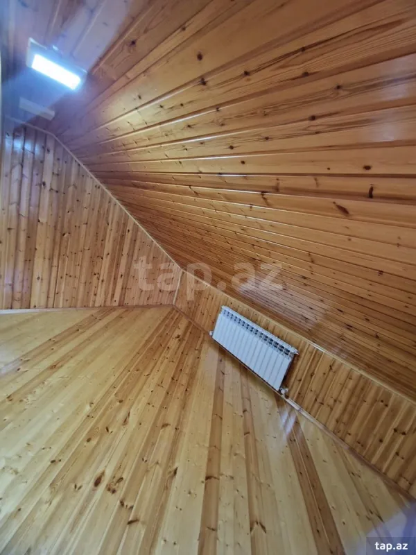 Satılır 6 otaqlı həyət evi