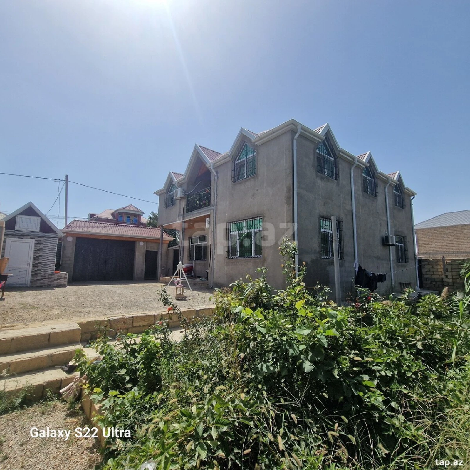 Satılır 7 otaqlı həyət evi