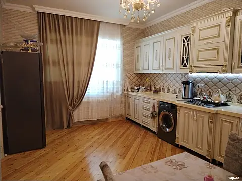 Satılır 7 otaqlı həyət evi