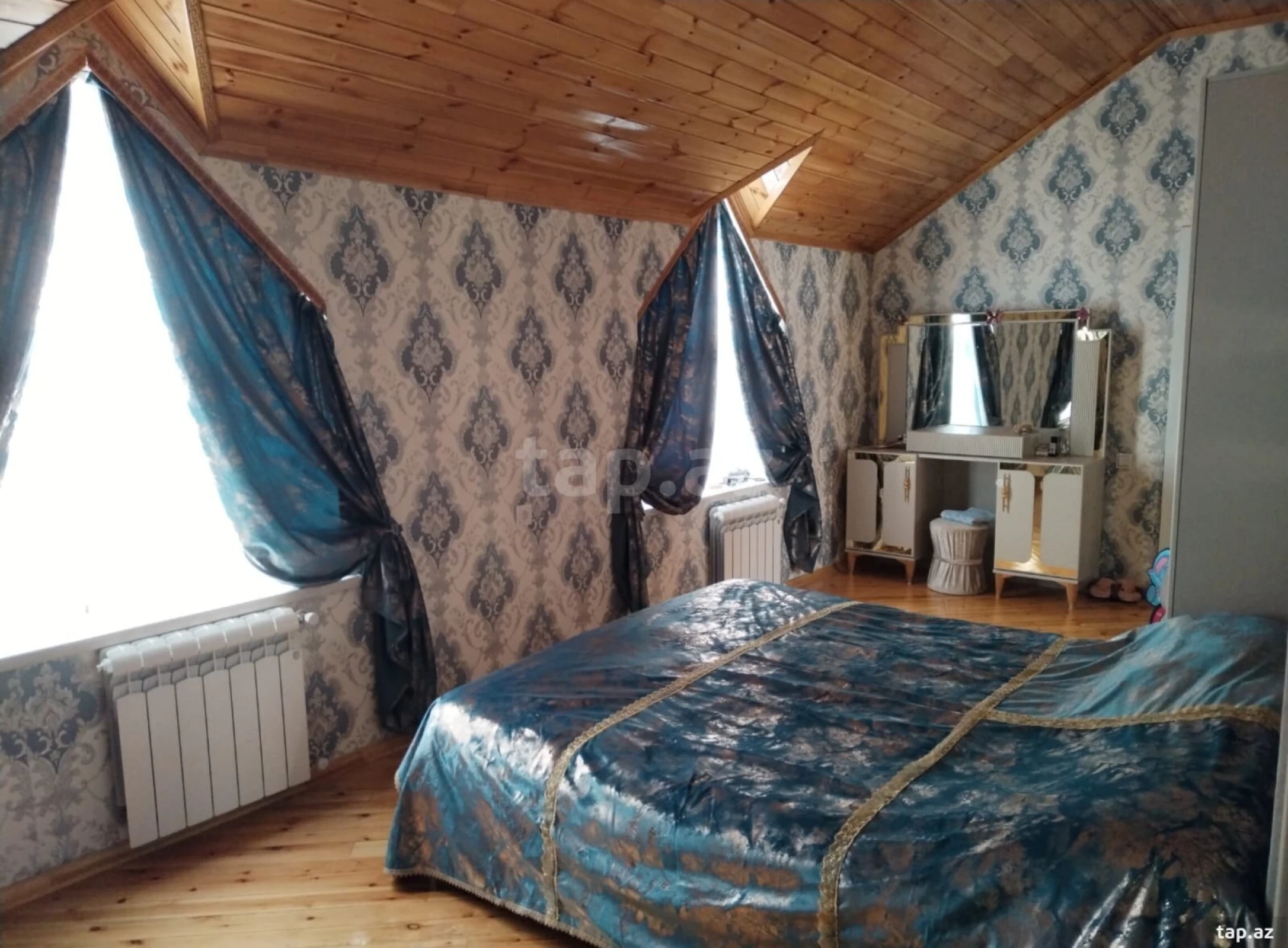 Satılır 7 otaqlı həyət evi