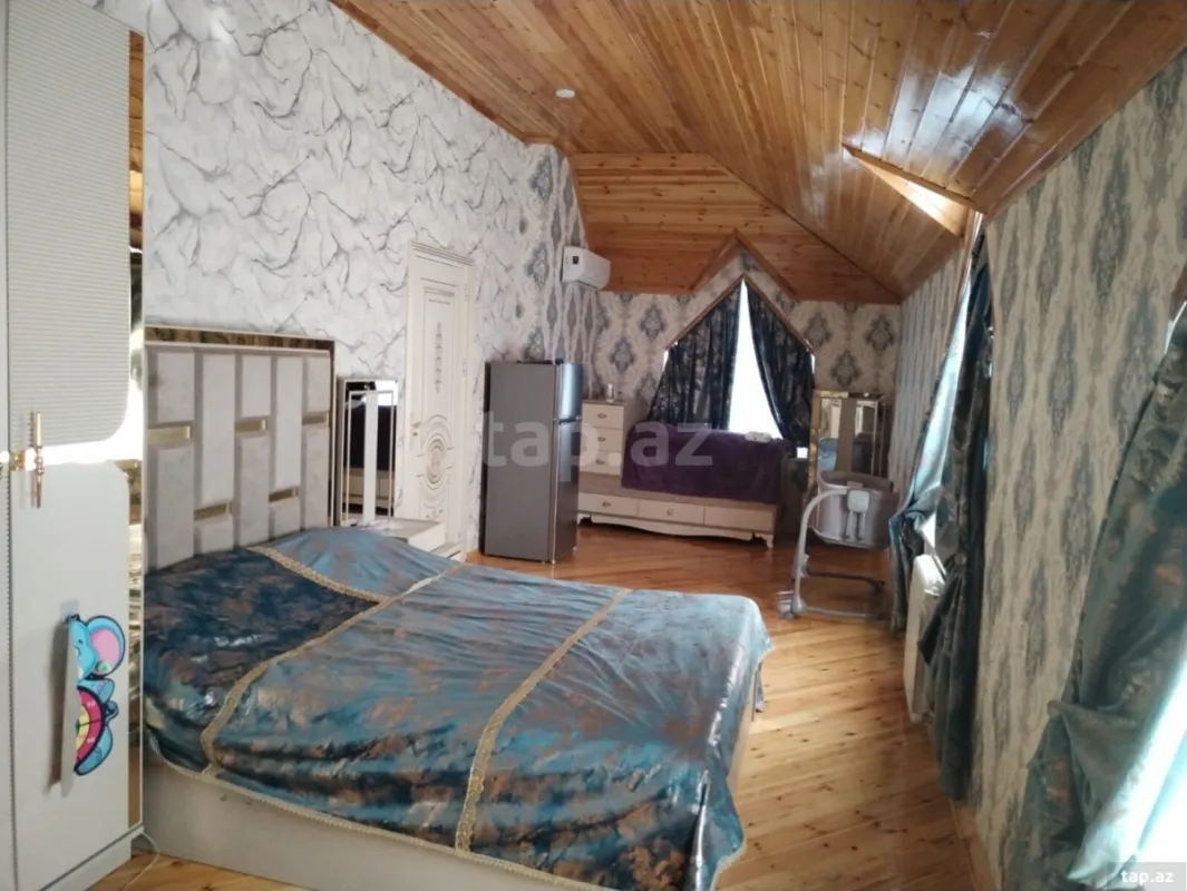 Satılır 7 otaqlı həyət evi