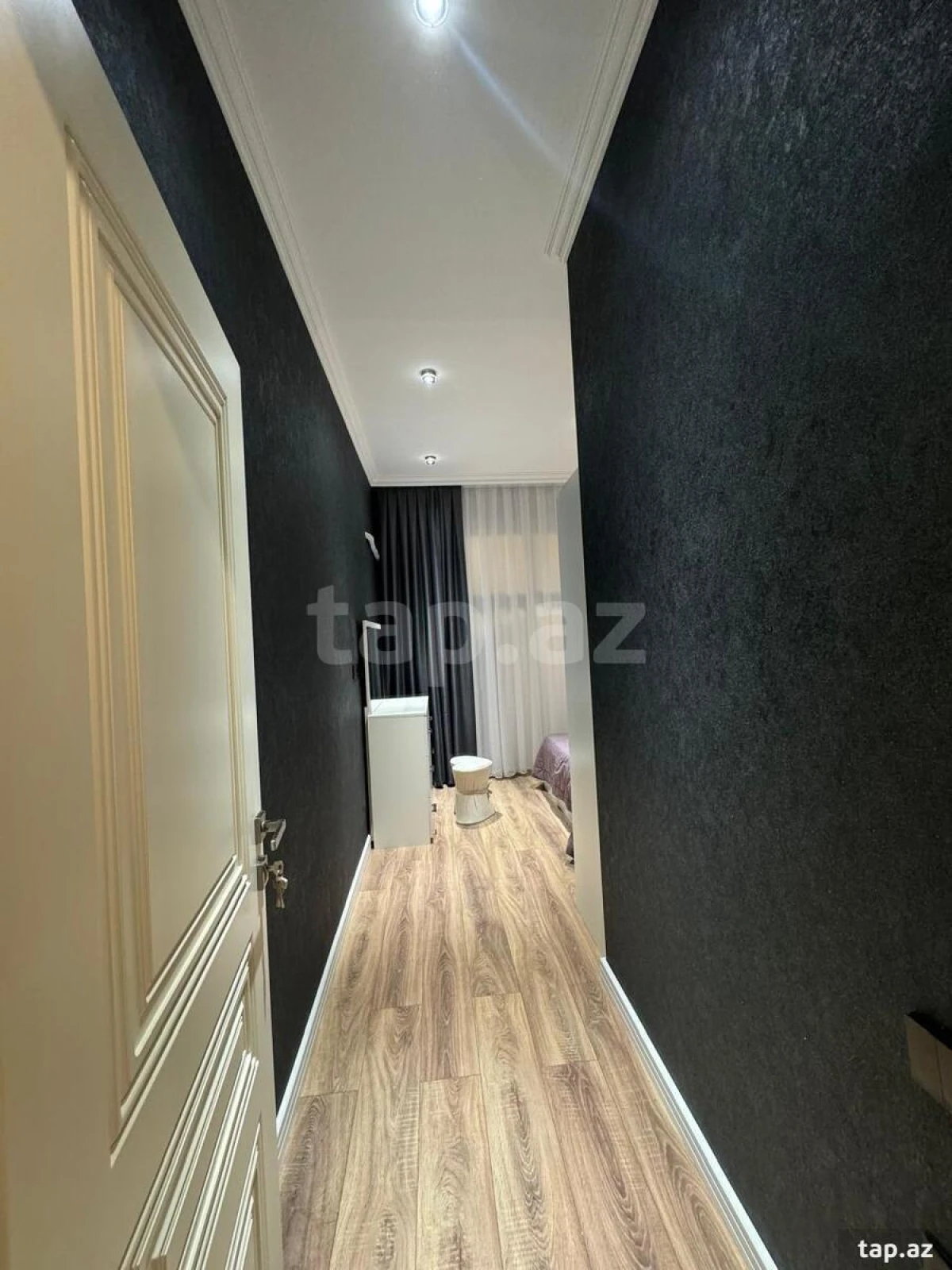 Kirayə verilir 2 otaqlı yeni tikili 70 m²