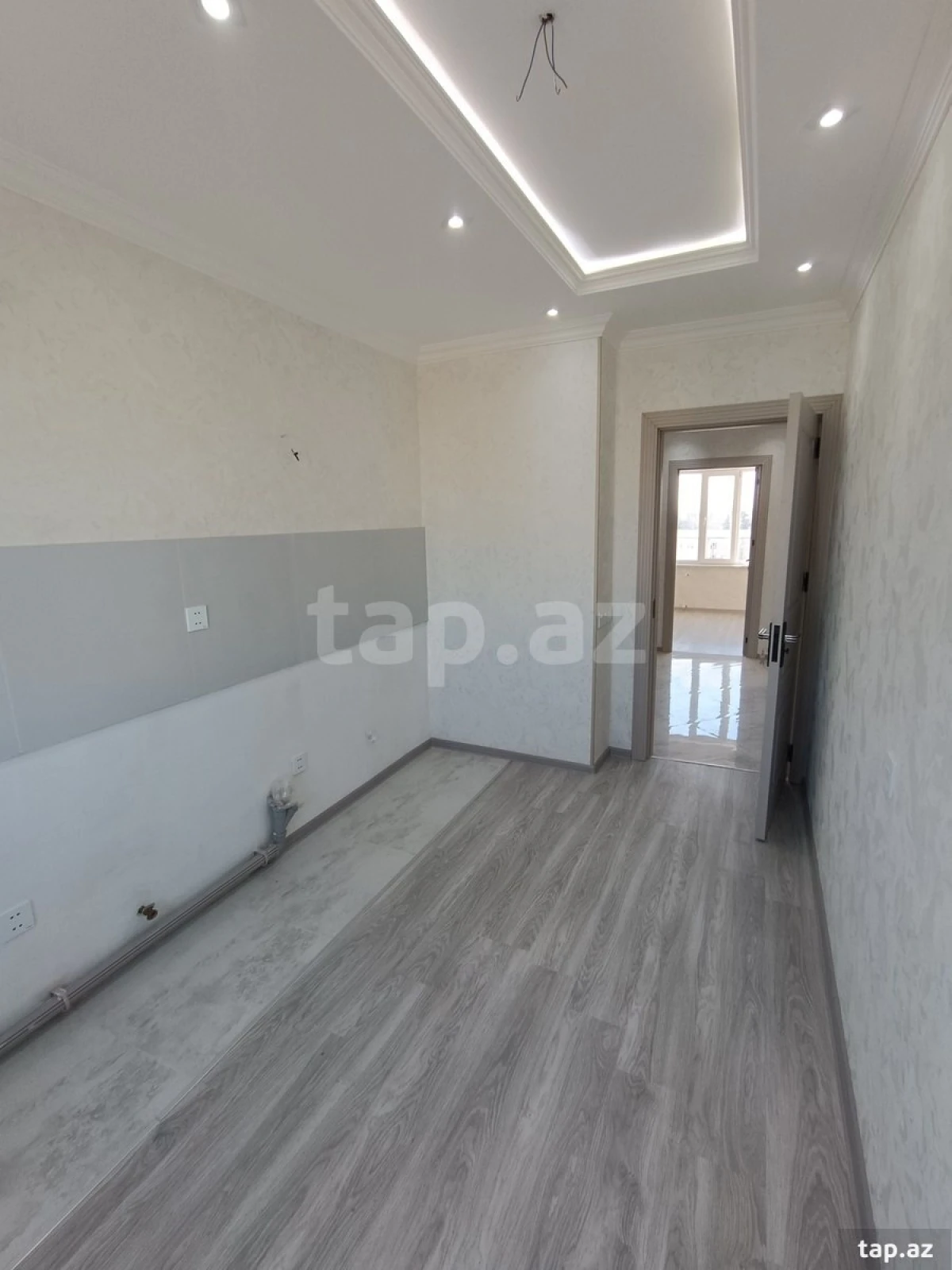 Satılır 3 otaqlı mənzil 70 m²