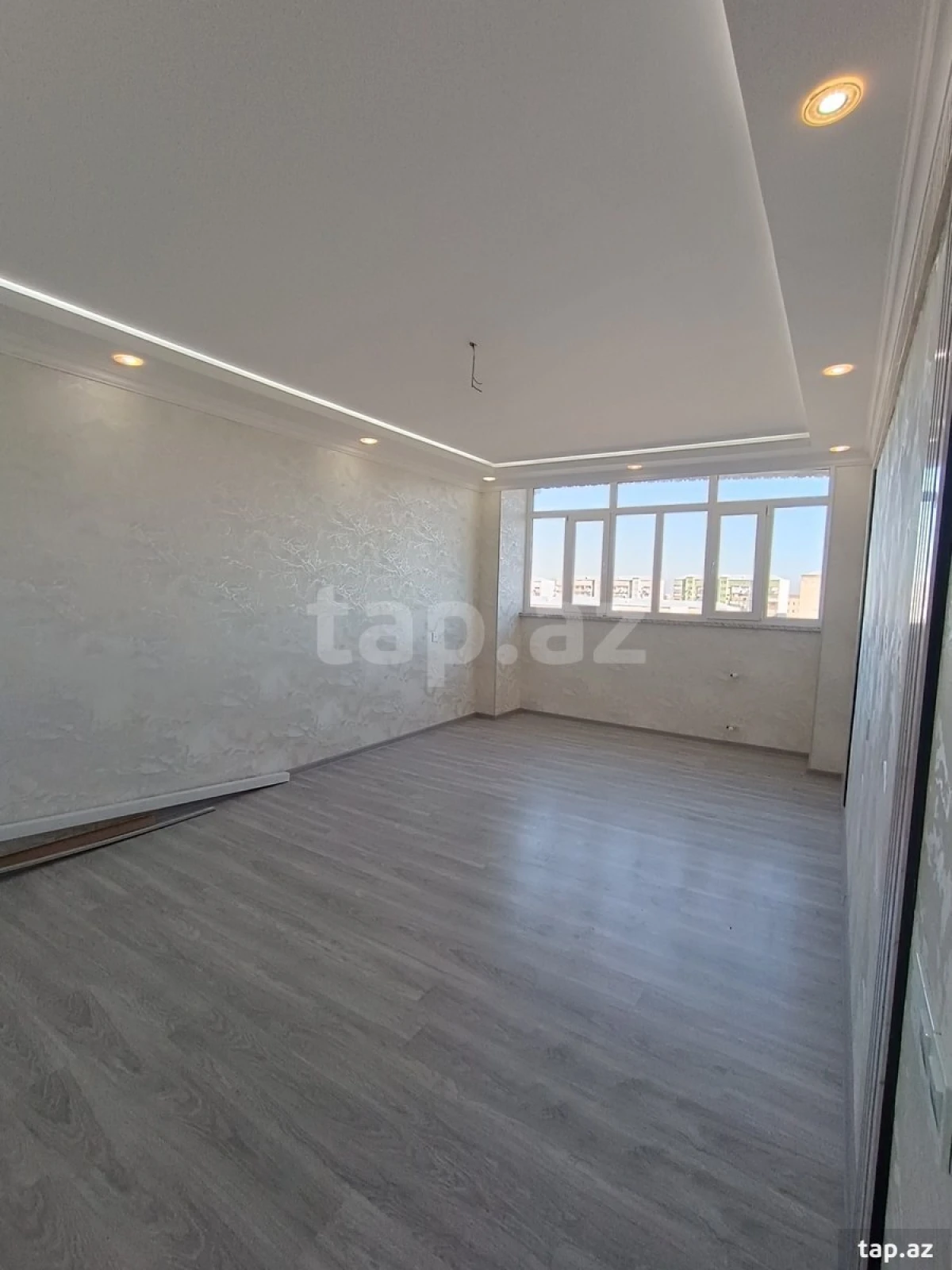 Satılır 3 otaqlı mənzil 70 m²