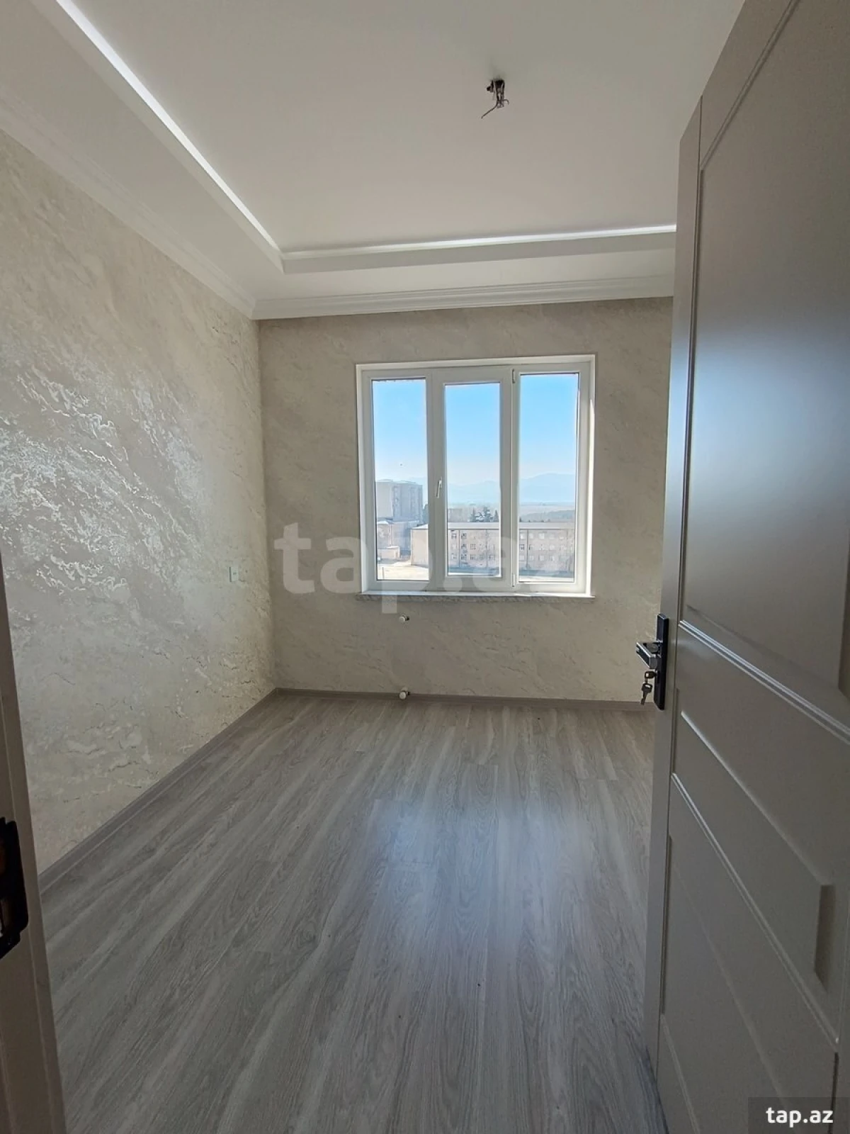 Satılır 3 otaqlı mənzil 70 m²
