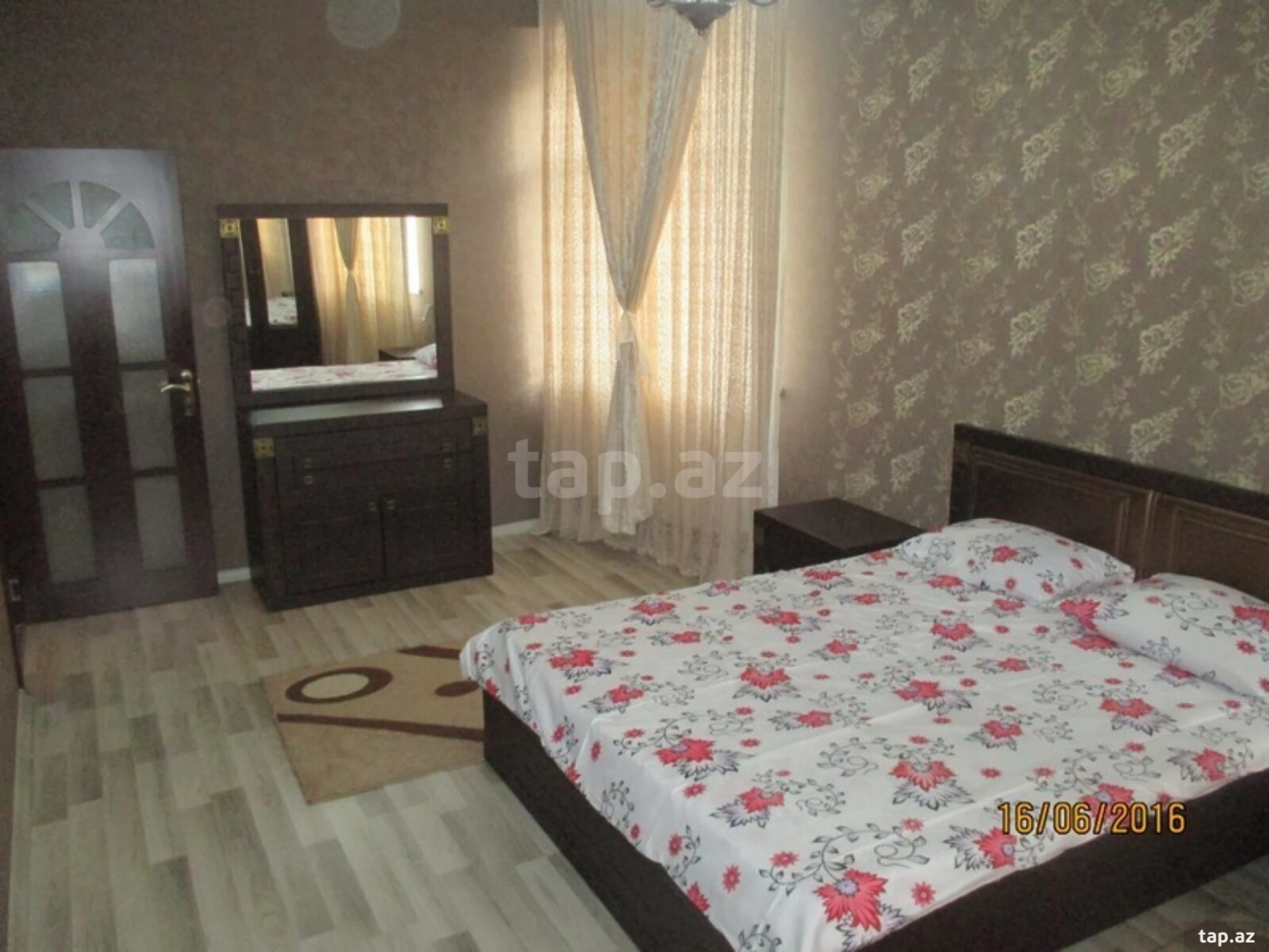 Kirayə verilir 3 otaqlı yeni tikili 129 m²