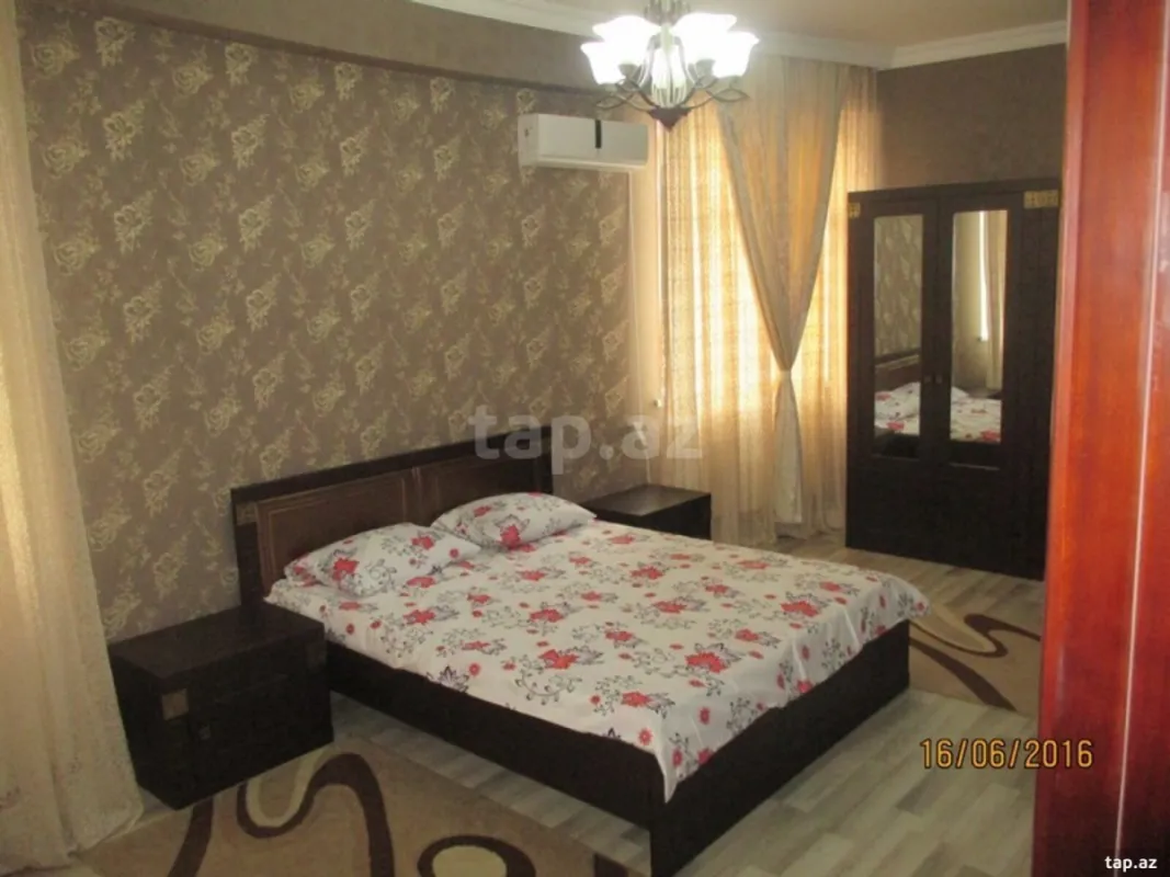 Kirayə verilir 3 otaqlı yeni tikili 129 m²