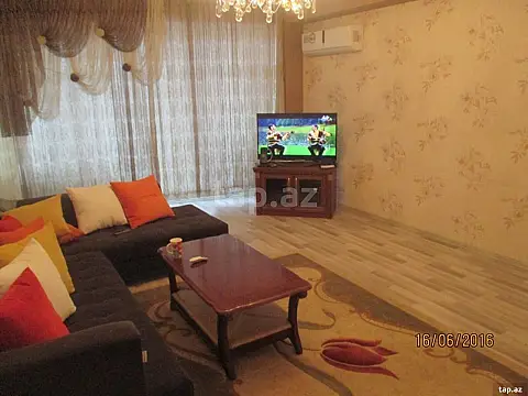 Kirayə verilir 3 otaqlı yeni tikili 129 m²