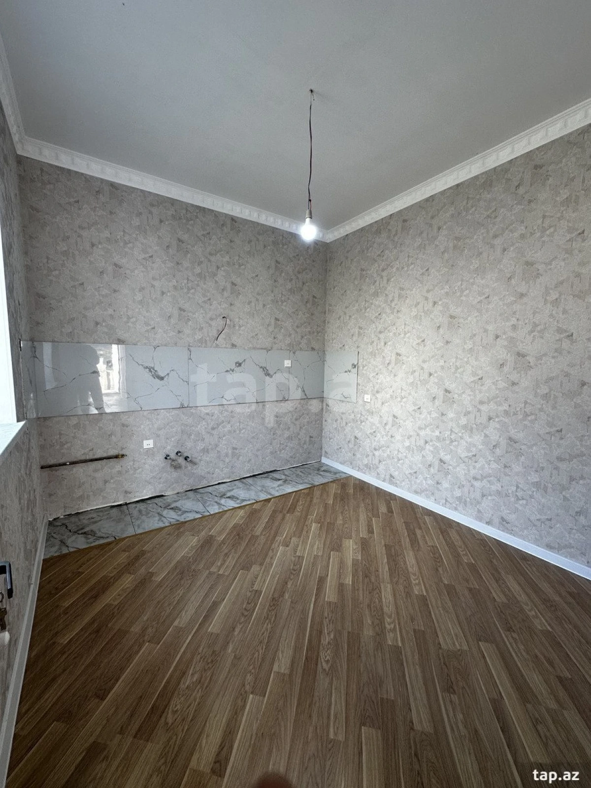 Satılır 4 otaqlı həyət evi