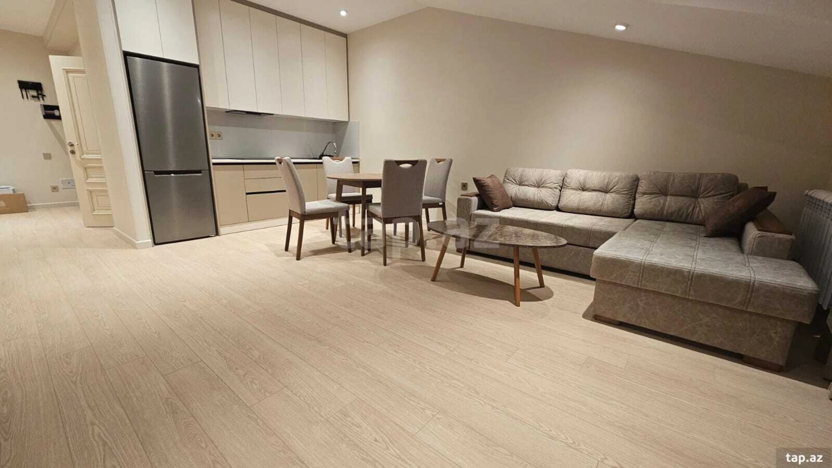 Satılır 3 otaqlı yeni tikili 95 m²