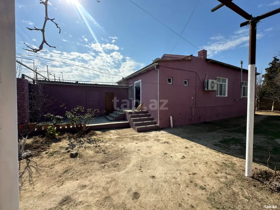 Satılır 3 otaqlı həyət evi