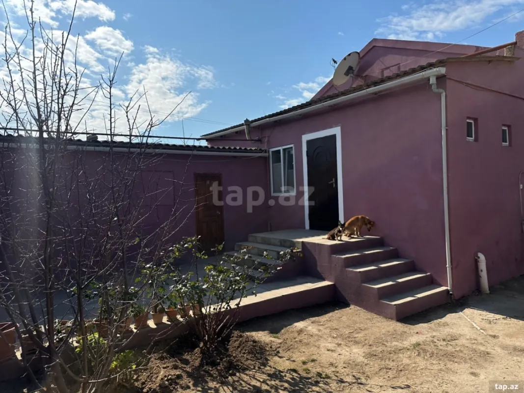 Satılır 3 otaqlı həyət evi